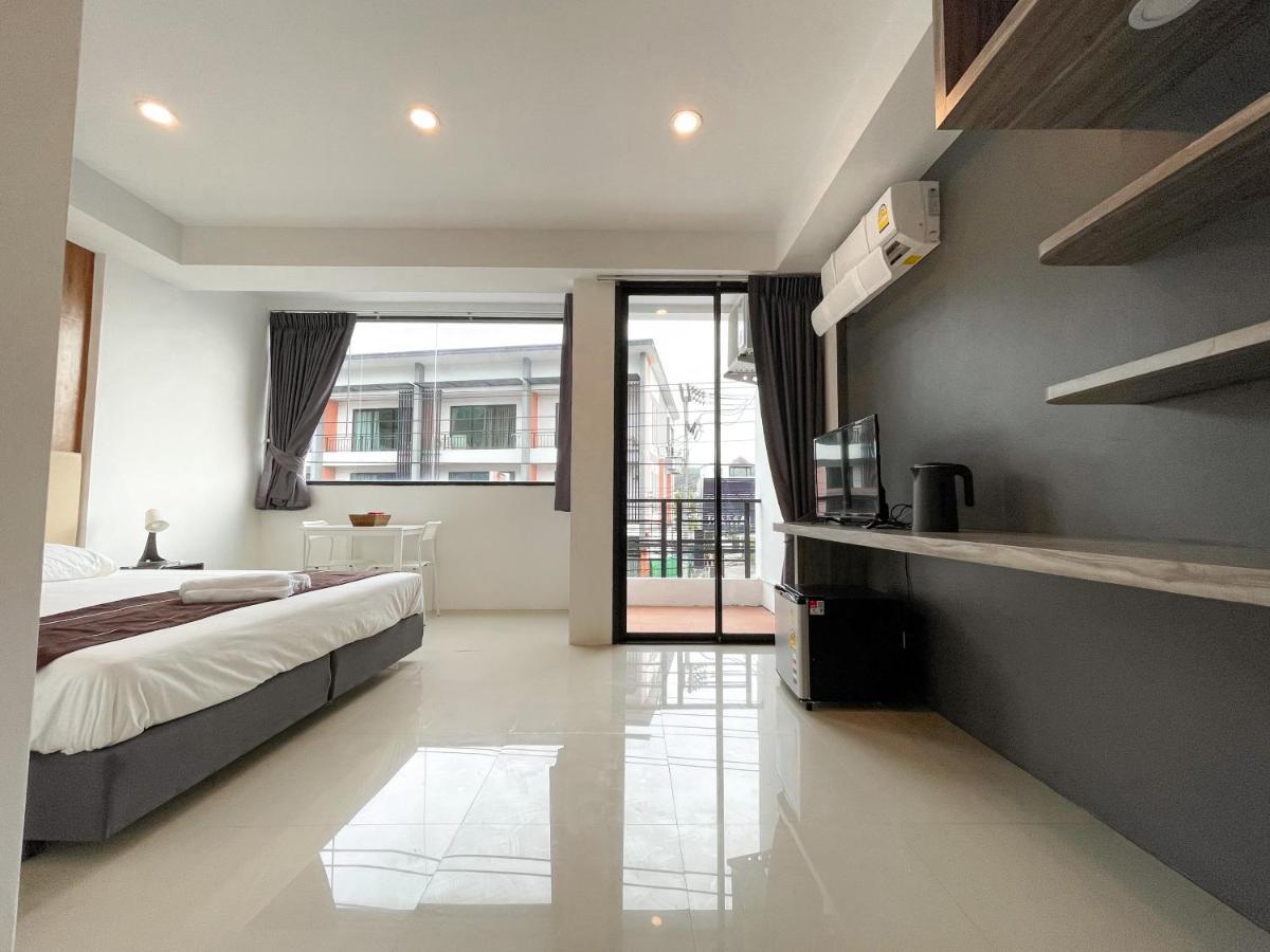 Kefir Phuket Hotel หาดกมลา ภายนอก รูปภาพ
