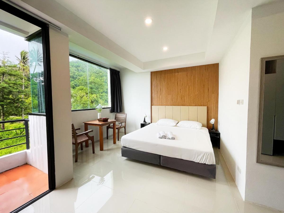 Kefir Phuket Hotel หาดกมลา ภายนอก รูปภาพ